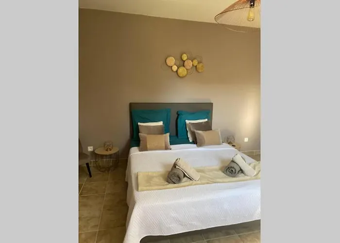 Spacieuse Avec Acces Piscine דירה