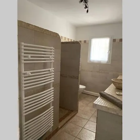 Spacieuse Avec Acces Piscine Apartamento *